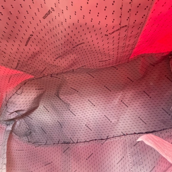 SAMSONITE YACHT TOTE BAG ZIP TOP RED/NAVY BLUE 24''X 16''. - Picture 8 of 9